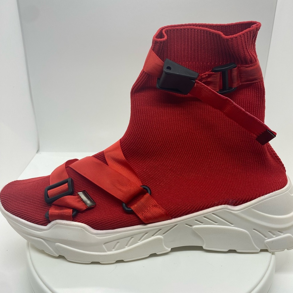 Red Women's High-Top Sneakers
